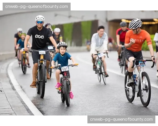 山地自行车骑行成为城市居民周末热门活动