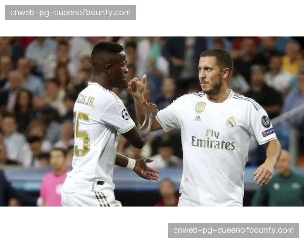 半场战报:皇马客场0-1落后于贝蒂斯,维尼修斯多次错失良机。 半场战报:皇马客场0-1落后于贝蒂斯,维尼修斯多次错失良机。