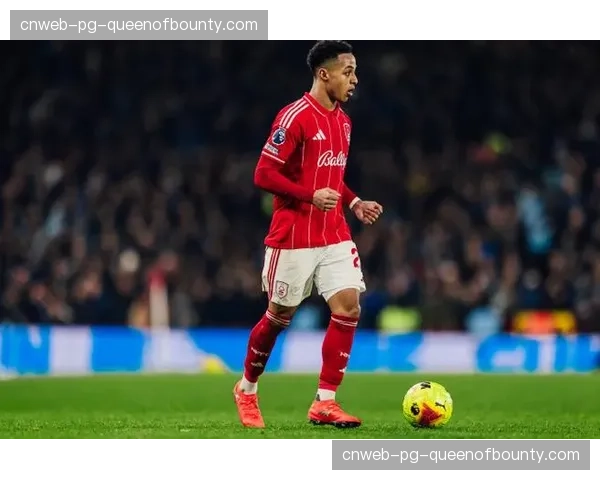 全场结束：诺丁汉森林2-1埃弗顿，保级关键战拿下三分